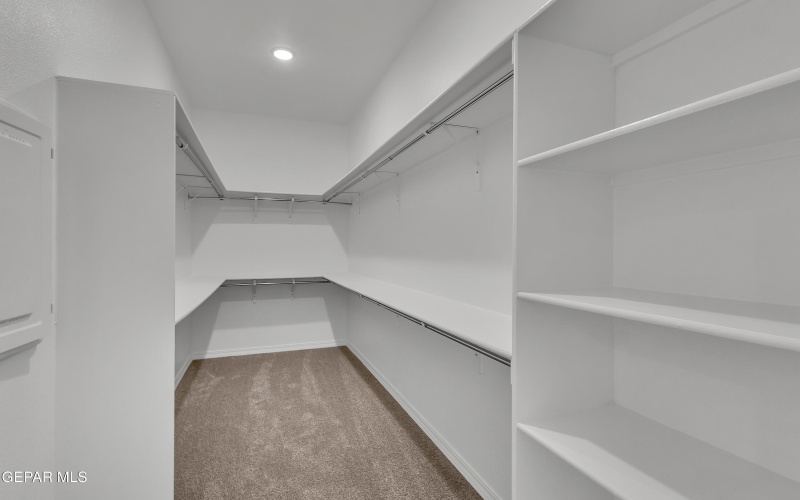 214 Bonnie Trail, Santa Teresa, NM 88008, 4 Bedrooms Bedrooms, ,3 BathroomsBathrooms,Residential,For Sale,214 Bonnie Trail,0,939925