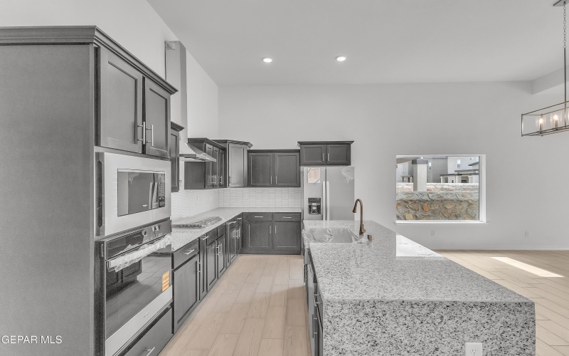 214 Bonnie Trail, Santa Teresa, NM 88008, 4 Bedrooms Bedrooms, ,3 BathroomsBathrooms,Residential,For Sale,214 Bonnie Trail,0,939925