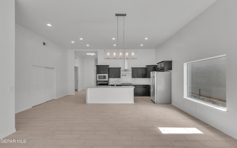 214 Bonnie Trail, Santa Teresa, NM 88008, 4 Bedrooms Bedrooms, ,3 BathroomsBathrooms,Residential,For Sale,214 Bonnie Trail,0,939925