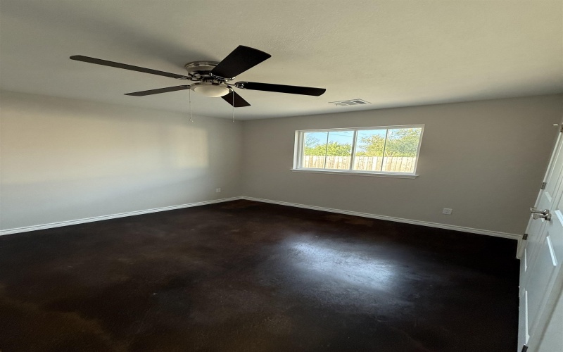 1710 E Avenue J, Lampasas, TX 76550, 3 Bedrooms Bedrooms, ,2 BathroomsBathrooms,Residential,For Sale,1710 E Avenue J,0,176875