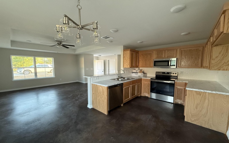 1710 E Avenue J, Lampasas, TX 76550, 3 Bedrooms Bedrooms, ,2 BathroomsBathrooms,Residential,For Sale,1710 E Avenue J,0,176875