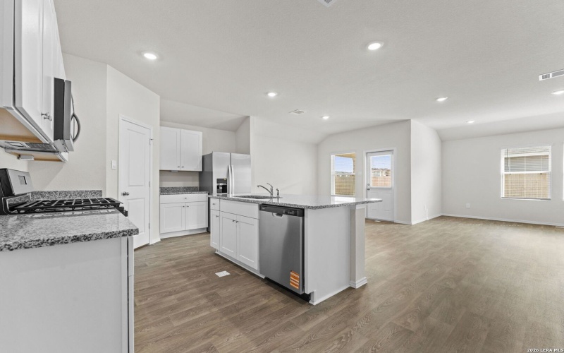 1104 Argonne Forest, Seguin, TX 78155, 4 Habitaciones Habitaciones , ,2 BañosBaños,Residential,En Venta,1104 Argonne Forest,0,1944311