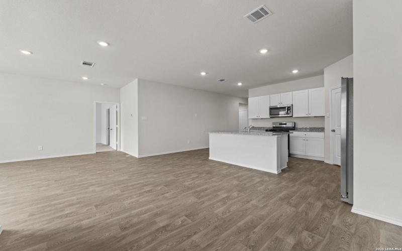 1104 Argonne Forest, Seguin, TX 78155, 4 Habitaciones Habitaciones , ,2 BañosBaños,Residential,En Venta,1104 Argonne Forest,0,1944311