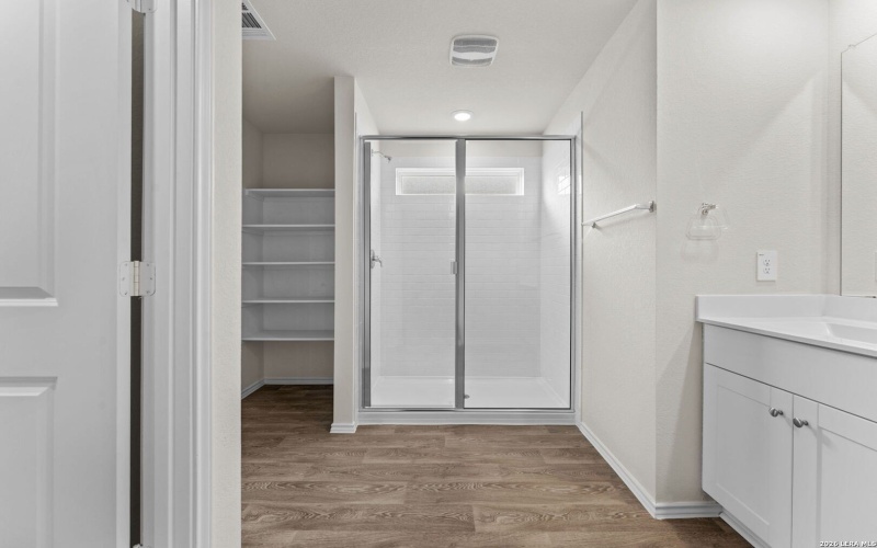 1104 Argonne Forest, Seguin, TX 78155, 4 Habitaciones Habitaciones , ,2 BañosBaños,Residential,En Venta,1104 Argonne Forest,0,1944311