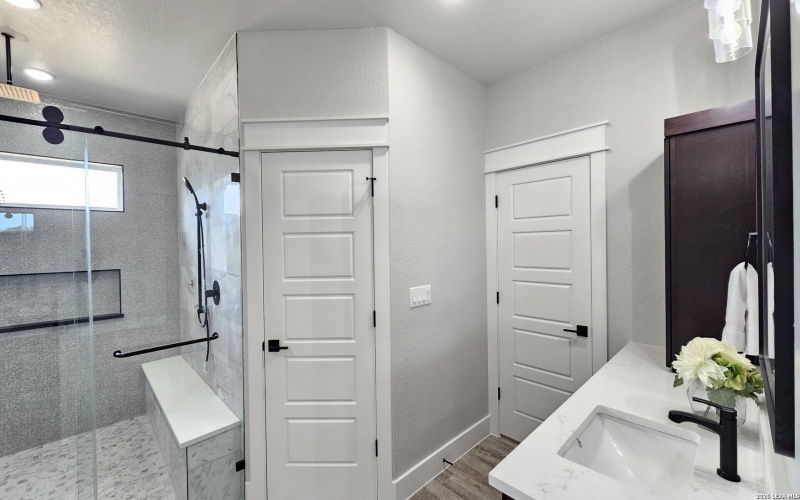 105 Oakmont Ln, La Vernia, TX 78121, 3 Habitaciones Habitaciones , ,2 BañosBaños,Residential,En Venta,105 Oakmont Ln,0,1944812