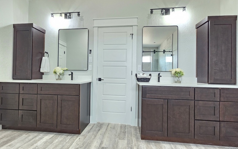 105 Oakmont Ln, La Vernia, TX 78121, 3 Habitaciones Habitaciones , ,2 BañosBaños,Residential,En Venta,105 Oakmont Ln,0,1944812