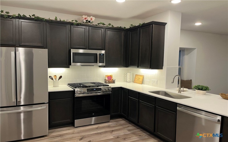 124 Rollingwood Drive, San Marcos, TX 78666, 3 Bedrooms Bedrooms, ,2 BathroomsBathrooms,Residential,For Sale,124 Rollingwood Drive,0,595576