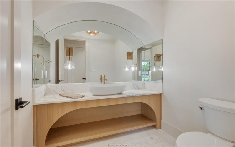 4212 Tuscany Court, Bryan, TX 77802, 4 Bedrooms Bedrooms, ,5 BathroomsBathrooms,Residential,For Sale,4212 Tuscany Court,0,26002772