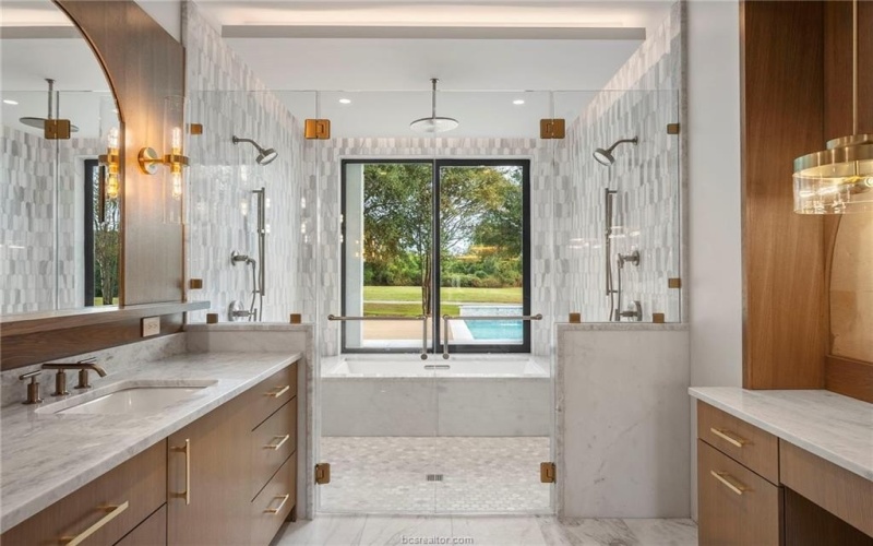 4212 Tuscany Court, Bryan, TX 77802, 4 Bedrooms Bedrooms, ,5 BathroomsBathrooms,Residential,For Sale,4212 Tuscany Court,0,26002772