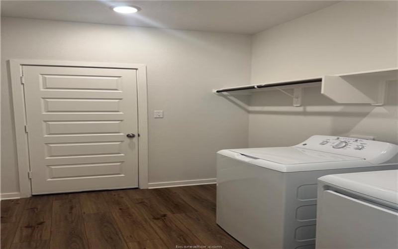 6443 Raleigh Loop, College Station, TX 77845, 3 Bedrooms Bedrooms, ,2 BathroomsBathrooms,Residential,For Sale,6443 Raleigh Loop,0,26003002