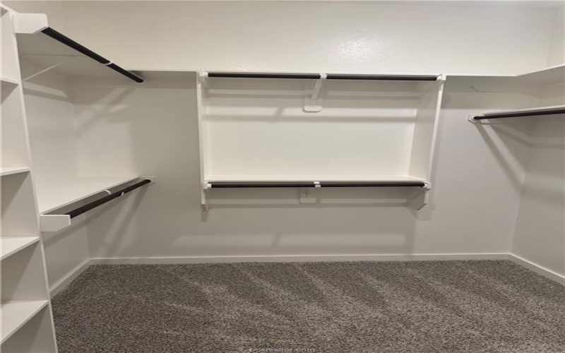 6443 Raleigh Loop, College Station, TX 77845, 3 Bedrooms Bedrooms, ,2 BathroomsBathrooms,Residential,For Sale,6443 Raleigh Loop,0,26003002