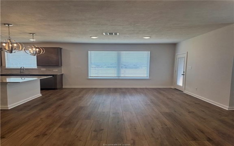 6443 Raleigh Loop, College Station, TX 77845, 3 Bedrooms Bedrooms, ,2 BathroomsBathrooms,Residential,For Sale,6443 Raleigh Loop,0,26003002