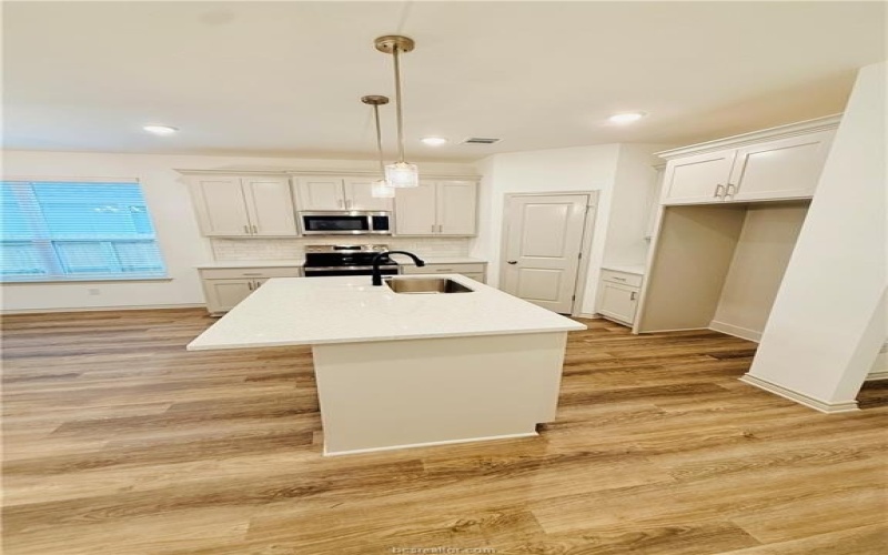 1200 Suncrest Street, Bryan, TX 77803, 3 Bedrooms Bedrooms, ,2 BathroomsBathrooms,Residential,For Sale,1200 Suncrest Street,0,26003035