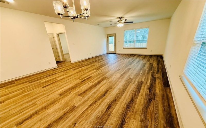 1200 Suncrest Street, Bryan, TX 77803, 3 Bedrooms Bedrooms, ,2 BathroomsBathrooms,Residential,For Sale,1200 Suncrest Street,0,26003035