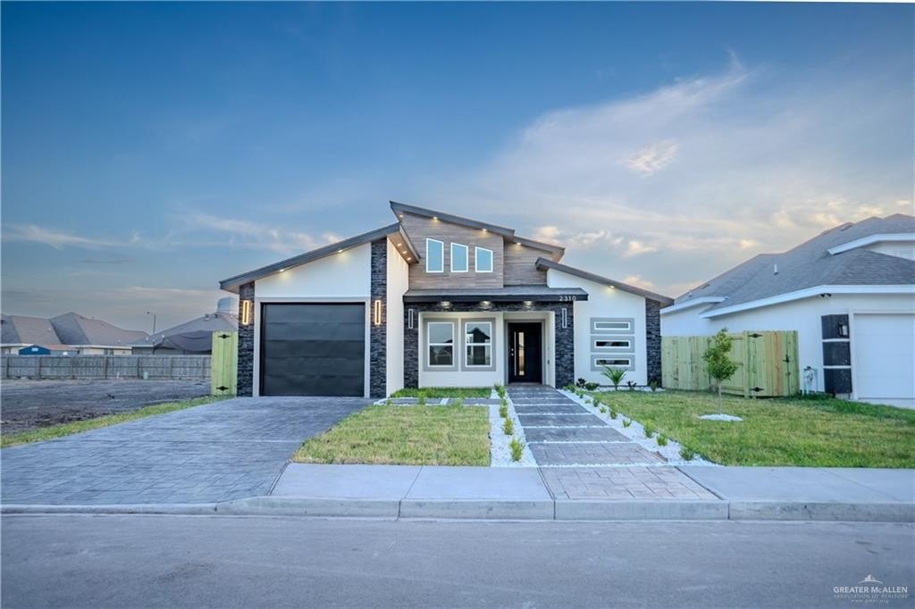 2310 E Sabinal Avenue, Hidalgo, TX 78544, 3 Bedrooms Bedrooms, ,2 BathroomsBathrooms,Residential,For Sale,2310 E Sabinal Avenue,0,497897