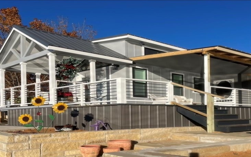 817 Brazos Harbor Circle, Granbury, TX 76048, 1 Bedroom Bedrooms, ,1 BathroomBathrooms,Residential,For Sale,817 Brazos Harbor Circle,0,21167656