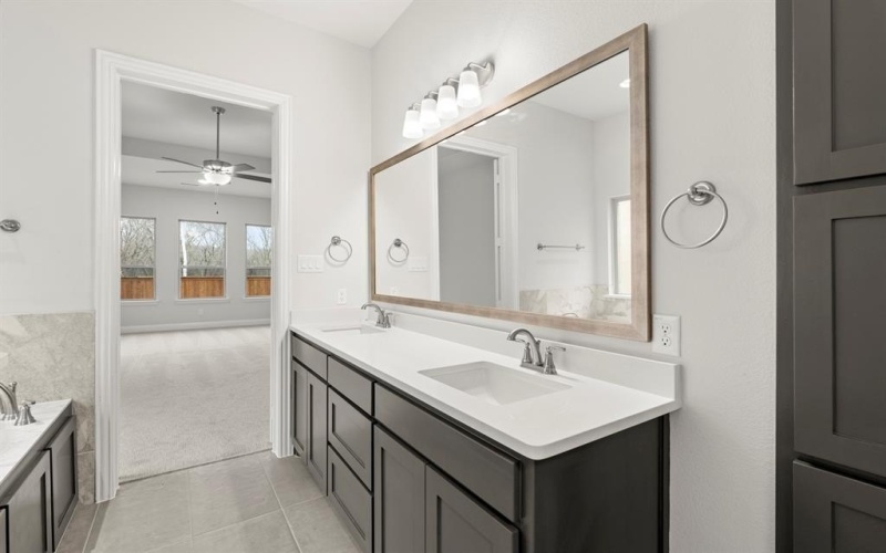 721 Phoenix Lane, McKinney, TX 75072, 4 Bedrooms Bedrooms, ,3 BathroomsBathrooms,Residential,For Sale,721 Phoenix Lane,0,21204461