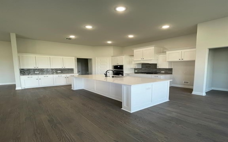 108 Lila Lake Drive, Waxahachie, TX 75165, 4 Habitaciones Habitaciones , ,3 BañosBaños,Residential,En Venta,108 Lila Lake Drive,0,21201341