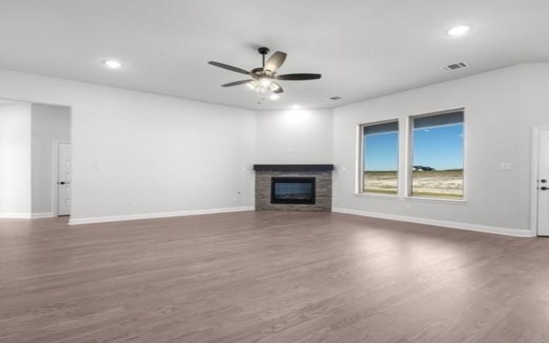 128 Lila Lake Drive, Waxahachie, TX 75165, 4 Habitaciones Habitaciones , ,2 BañosBaños,Residential,En Venta,128 Lila Lake Drive,0,21201354