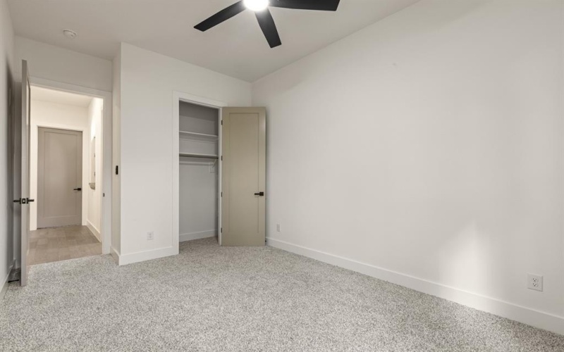 7222 Benning Avenue, Dallas, TX 75227, 3 Habitaciones Habitaciones , ,2 BañosBaños,Residential,En Venta,7222 Benning Avenue,0,21201367