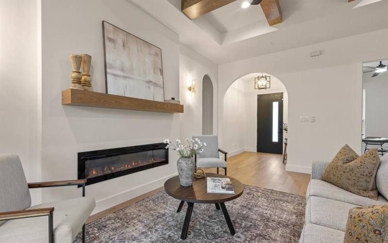 7222 Benning Avenue, Dallas, TX 75227, 3 Habitaciones Habitaciones , ,2 BañosBaños,Residential,En Venta,7222 Benning Avenue,0,21201367