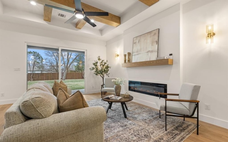 7222 Benning Avenue, Dallas, TX 75227, 3 Habitaciones Habitaciones , ,2 BañosBaños,Residential,En Venta,7222 Benning Avenue,0,21201367