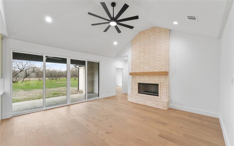 903 Dupont Circle, Corsicana, TX 75110, 4 Bedrooms Bedrooms, ,5 BathroomsBathrooms,Residential,For Sale,903 Dupont Circle,0,21202406