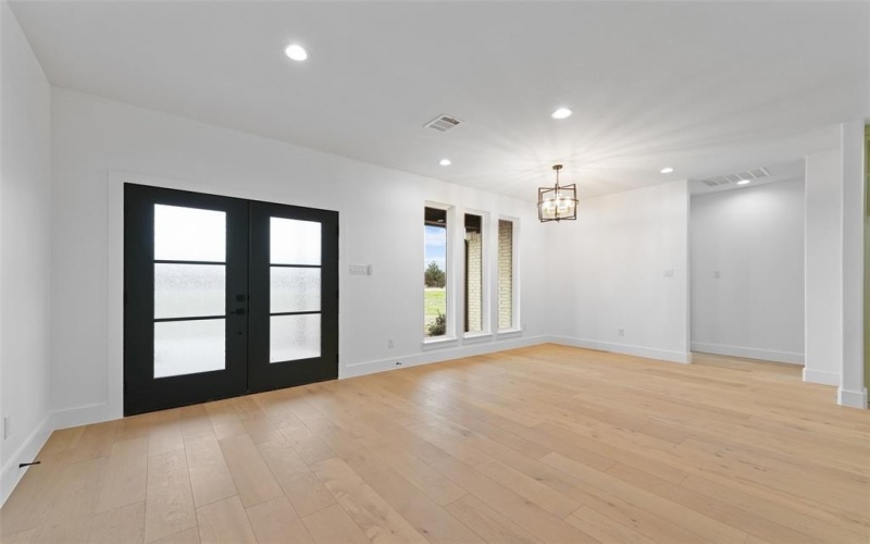 903 Dupont Circle, Corsicana, TX 75110, 4 Bedrooms Bedrooms, ,5 BathroomsBathrooms,Residential,For Sale,903 Dupont Circle,0,21202406