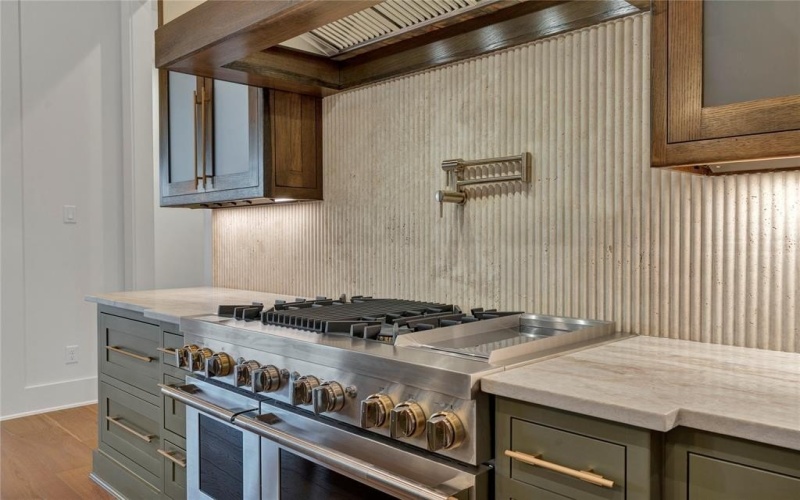 3117 Rio Grande Circle, Granbury, TX 76035, 4 Bedrooms Bedrooms, ,5 BathroomsBathrooms,Residential,For Sale,3117 Rio Grande Circle,0,21203381