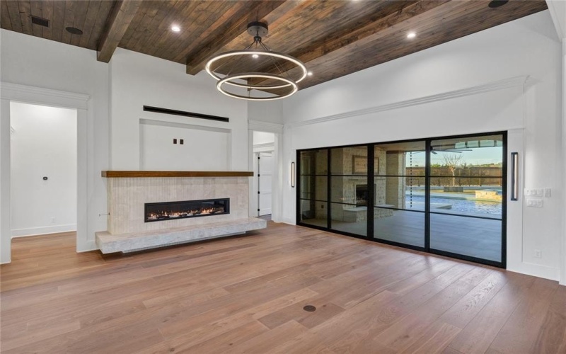 3117 Rio Grande Circle, Granbury, TX 76035, 4 Bedrooms Bedrooms, ,5 BathroomsBathrooms,Residential,For Sale,3117 Rio Grande Circle,0,21203381