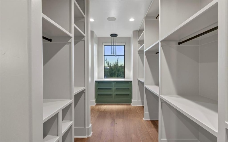 3117 Rio Grande Circle, Granbury, TX 76035, 4 Bedrooms Bedrooms, ,5 BathroomsBathrooms,Residential,For Sale,3117 Rio Grande Circle,0,21203381