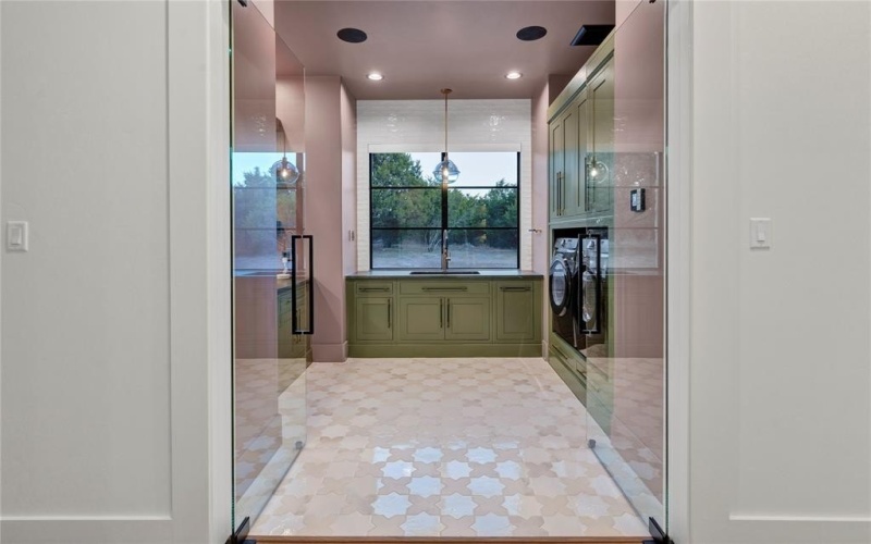 3117 Rio Grande Circle, Granbury, TX 76035, 4 Bedrooms Bedrooms, ,5 BathroomsBathrooms,Residential,For Sale,3117 Rio Grande Circle,0,21203381