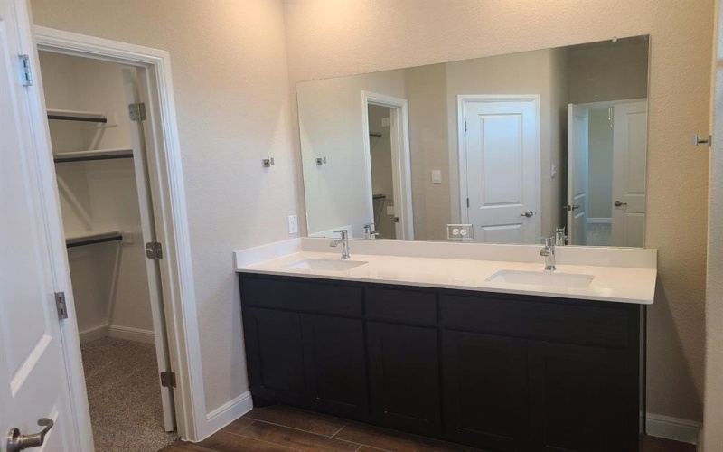 5254 CRYSTAL LAKE Avenue, Krum, TX 76249, 4 Bedrooms Bedrooms, ,2 BathroomsBathrooms,Residential,For Sale,5254 CRYSTAL LAKE Avenue,20711071