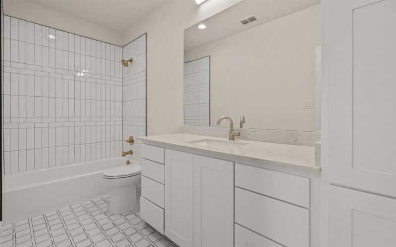 8424 Witt Street, North Richland Hills, TX 76182, 5 Bedrooms Bedrooms, ,6 BathroomsBathrooms,Residential,For Sale,8424 Witt Street,0,21203923