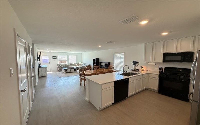 14120 Hammersmith Street, Pilot Point, TX 76258, 4 Bedrooms Bedrooms, ,2 BathroomsBathrooms,Residential,For Sale,14120 Hammersmith Street,0,21203932