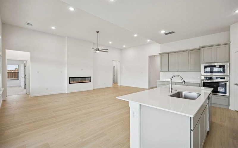 440 Hundred Acre Drive, Waxahachie, TX 75165, 4 Bedrooms Bedrooms, ,3 BathroomsBathrooms,Residential,For Sale,440 Hundred Acre Drive,0,21204192