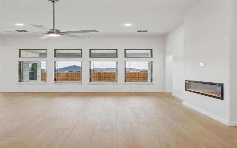 433 Hundred Acre Drive, Waxahachie, TX 75165, 4 Bedrooms Bedrooms, ,3 BathroomsBathrooms,Residential,For Sale,433 Hundred Acre Drive,0,21204196