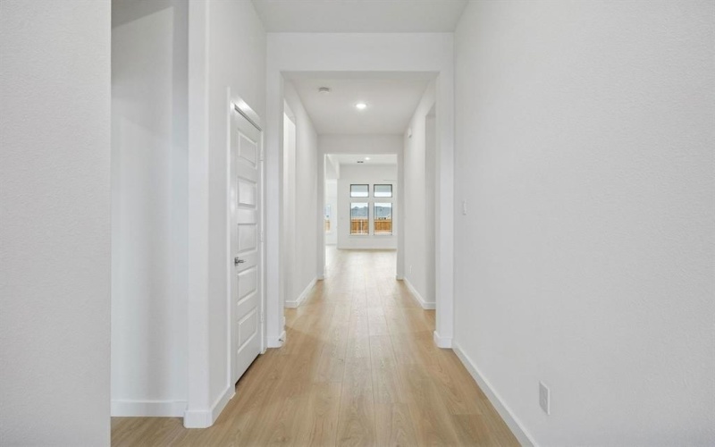 433 Hundred Acre Drive, Waxahachie, TX 75165, 4 Bedrooms Bedrooms, ,3 BathroomsBathrooms,Residential,For Sale,433 Hundred Acre Drive,0,21204196