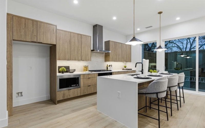 815 Bayonne Street, Dallas, TX 75212, 3 Bedrooms Bedrooms, ,2 BathroomsBathrooms,Residential,For Sale,815 Bayonne Street,0,21204248