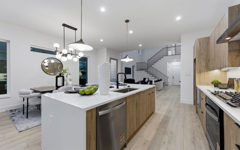 815 Bayonne Street, Dallas, TX 75212, 3 Bedrooms Bedrooms, ,2 BathroomsBathrooms,Residential,For Sale,815 Bayonne Street,0,21204248