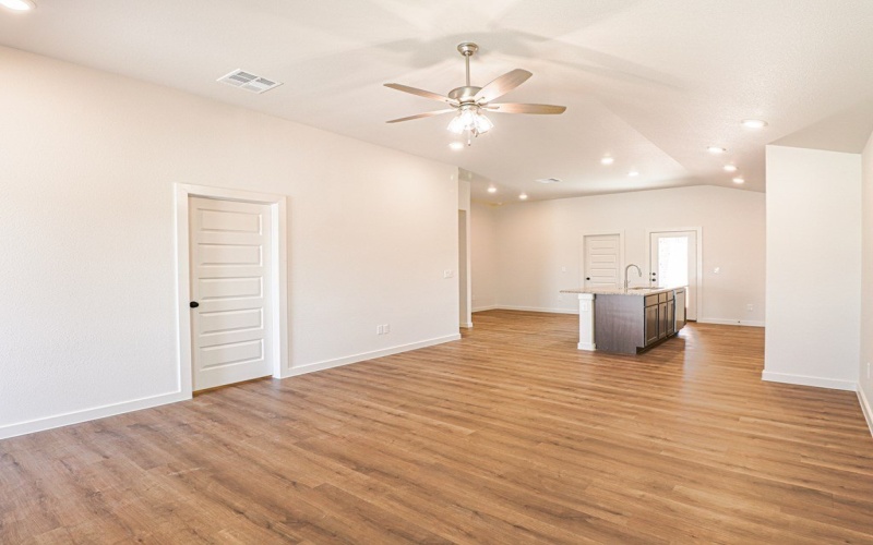 7206 E County Rd 99, Midland, TX 79706, 3 Bedrooms Bedrooms, ,2 BathroomsBathrooms,Residential,For Sale,7206 E County Rd 99,0,50093442