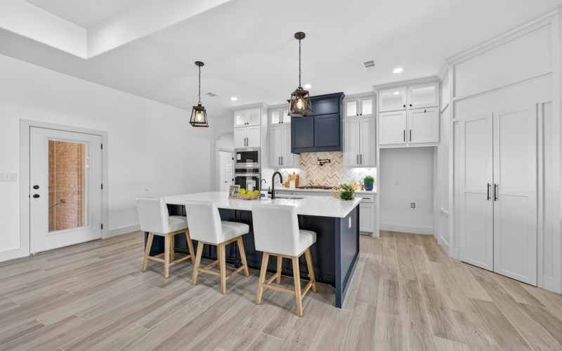 5519 E County Rd 95, Midland, TX 79706, 4 Bedrooms Bedrooms, ,3 BathroomsBathrooms,Residential,For Sale,5519 E County Rd 95,0,50093464