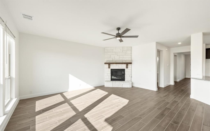 112 Greenback Trail, Fort Worth, TX 76131, 5 Habitaciones Habitaciones , ,3 BañosBaños,Residential,En Venta,112 Greenback Trail,20711274