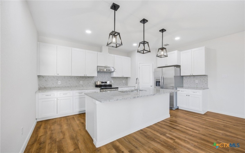 604 Mustang Circle, Nixon, TX 78140, 3 Habitaciones Habitaciones , ,2 BañosBaños,Residential,En Venta,604 Mustang Circle,0,606748