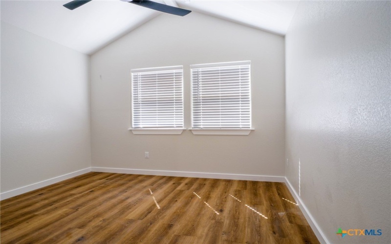 301 Cedarhill Drive, Granite Shoals, TX 78654, 3 Habitaciones Habitaciones , ,2 BañosBaños,Residential,En Venta,301 Cedarhill Drive,0,606877