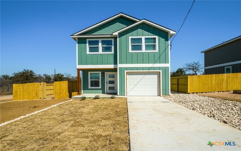 301 Cedarhill Drive, Granite Shoals, TX 78654, 3 Habitaciones Habitaciones , ,2 BañosBaños,Residential,En Venta,301 Cedarhill Drive,0,606877