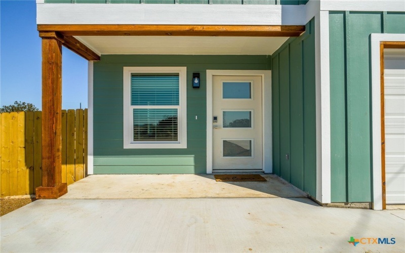 301 Cedarhill Drive, Granite Shoals, TX 78654, 3 Habitaciones Habitaciones , ,2 BañosBaños,Residential,En Venta,301 Cedarhill Drive,0,606877