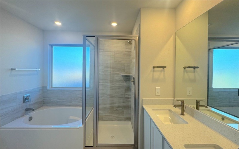 865 Fisher's Island Circle, Corpus Christi, TX 78415, 5 Bedrooms Bedrooms, ,3 BathroomsBathrooms,Residential,For Sale,865 Fisher's Island Circle,0,473125