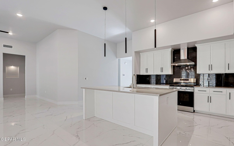 2394 ENCHANTED KNOLL Lane, El Paso, TX 79911, 4 Bedrooms Bedrooms, ,1 BathroomBathrooms,Residential,For Sale,2394 ENCHANTED KNOLL Lane,0,939968