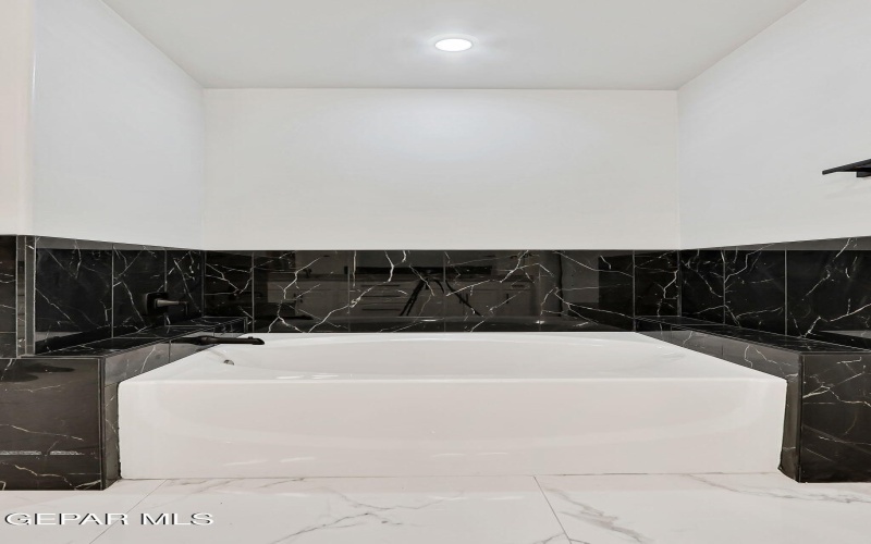 2394 ENCHANTED KNOLL Lane, El Paso, TX 79911, 4 Bedrooms Bedrooms, ,1 BathroomBathrooms,Residential,For Sale,2394 ENCHANTED KNOLL Lane,0,939968